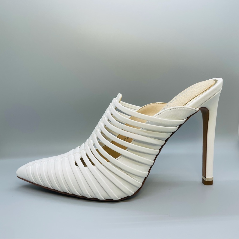 Kenneth Cole Heeled Mules - White Architectural Size 8 - Picture 5 of 5